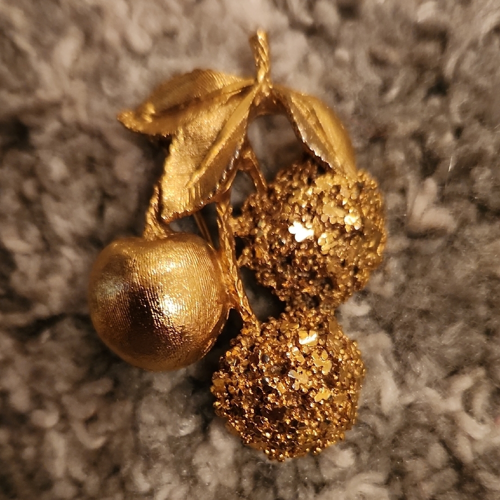 BSK Cherries‎ Goldtone Brooch